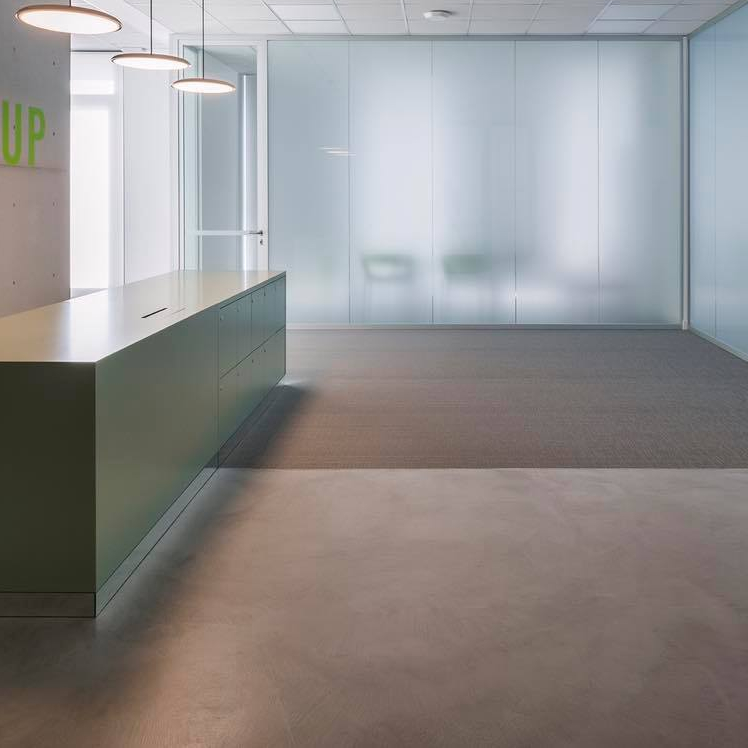 Micro-cement floor for offices